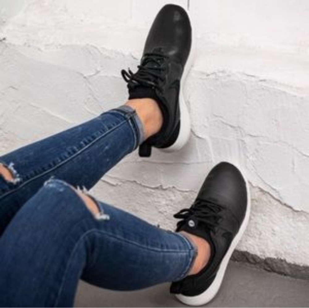 NWT Nike Roshe 2 SI - Black Leather - Picture 2 of 6